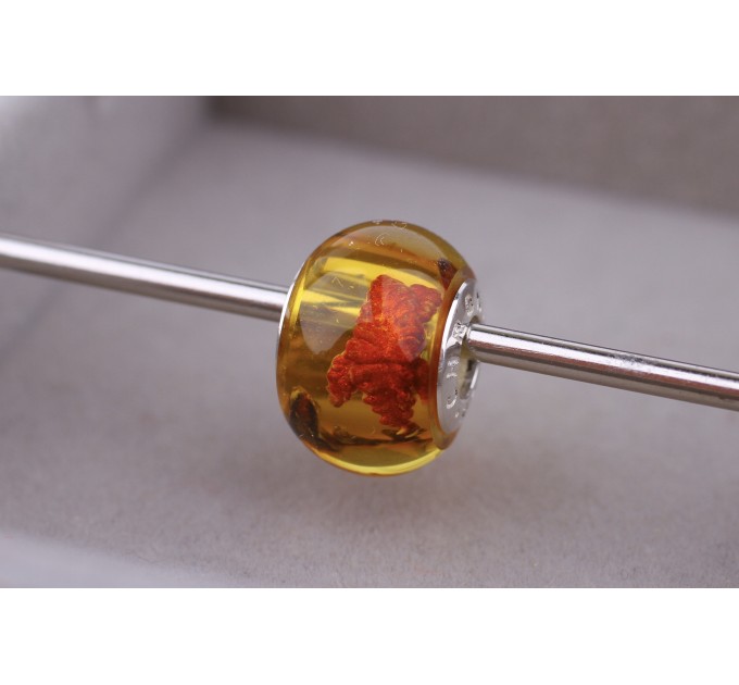 Amber Bead “Iris Flower”