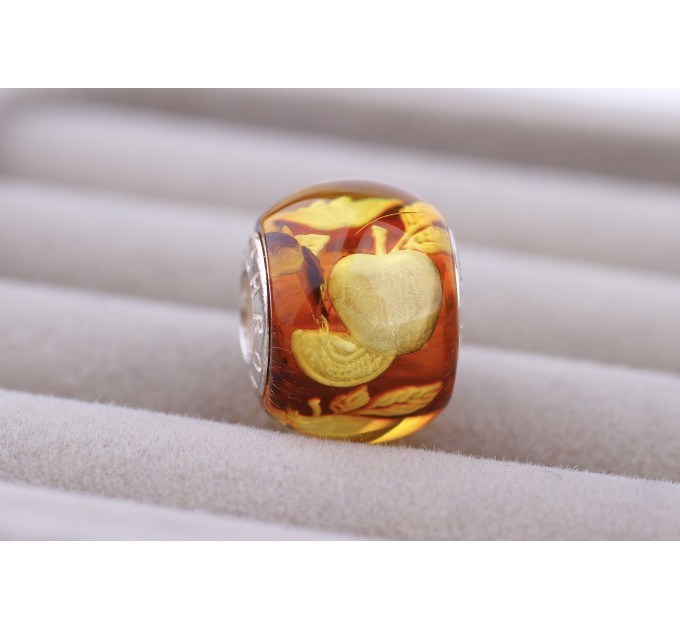 Amber Bead "Ripe Apples" 