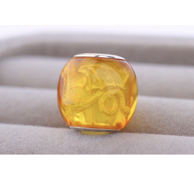 Amber Bead "Fire-breathing Dragon"