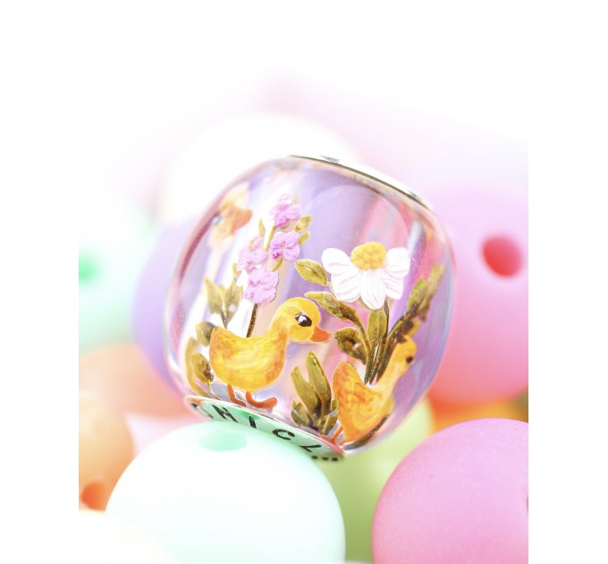 Mom and baby ducks | Chronicles Amber charm for Bracelets 